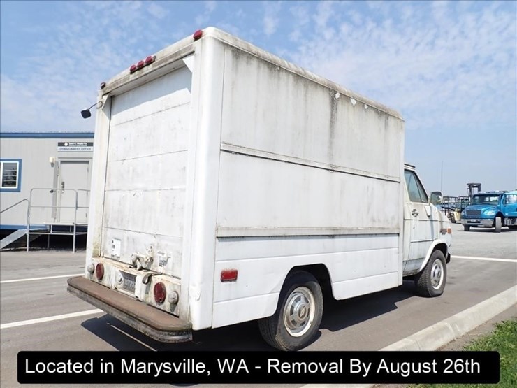 1992-chevrolet-30-image-15