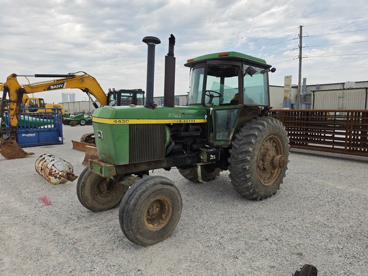 1977-john-deere-4430-image-1