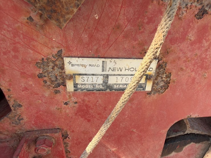 new-holland-717-image-11