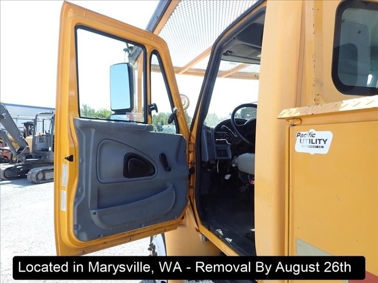 2002-international-durastar-4300-image-11