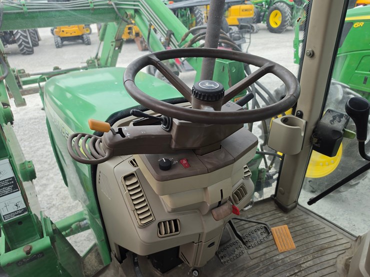 2005-john-deere-6420-image-18