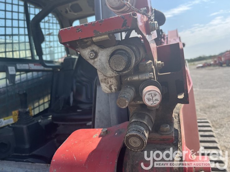 2018-takeuchi-tl12v2-image-30