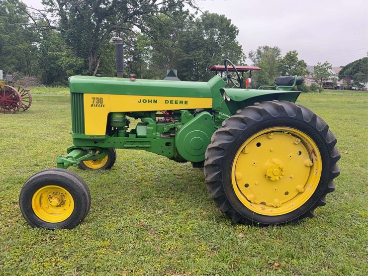 1959-john-deere-730-image-2