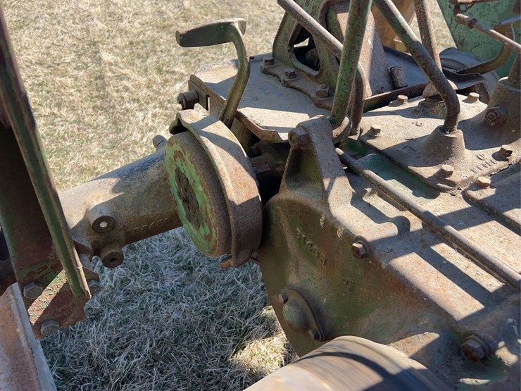 john-deere-model-b-image-28