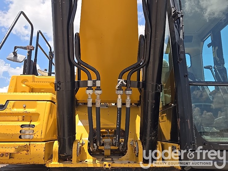 2017-caterpillar-336fl-image-26