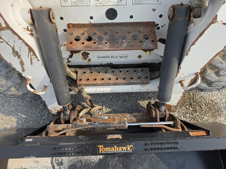 2007-bobcat-s300-image-5