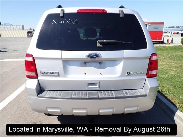2010-ford-escape-image-18