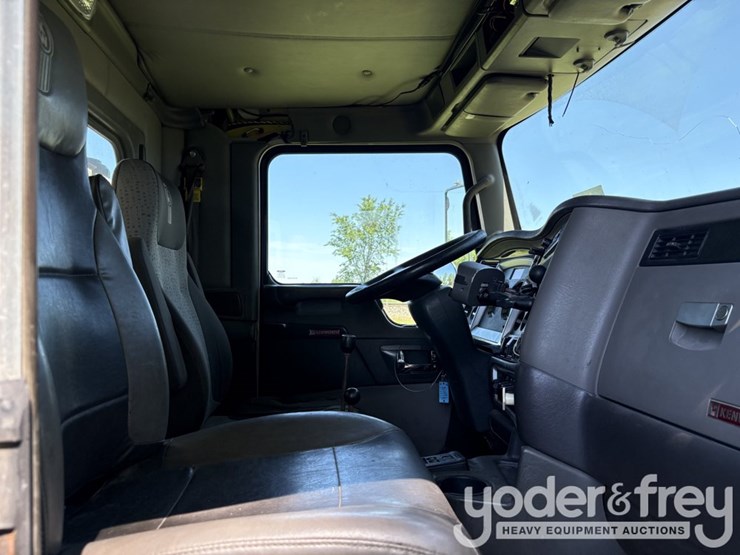 2012-kenworth-t400-image-48