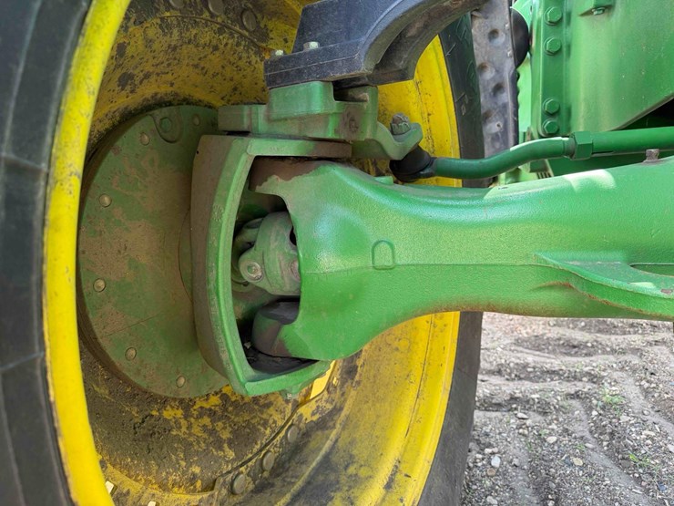 john-deere-8330-image-10