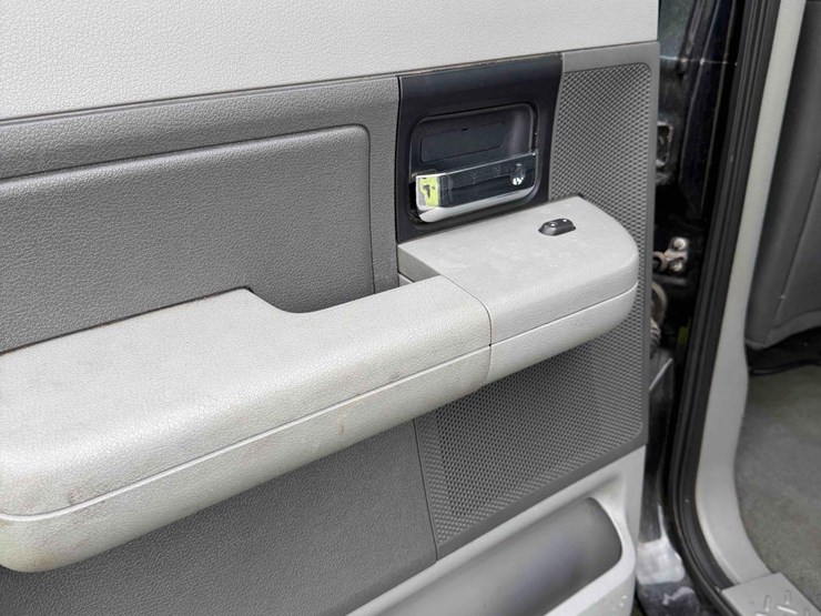 2008-ford-f150-xlt-image-17