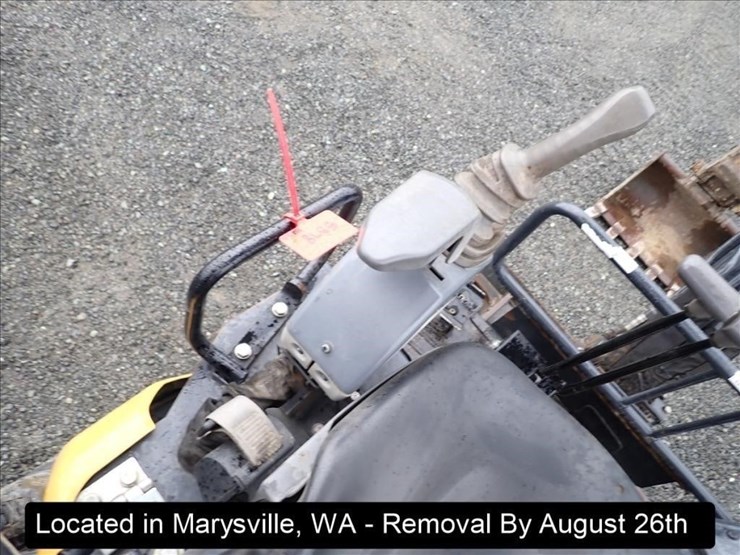 2019-deere-17g-image-8