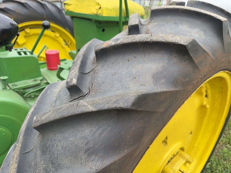 john-deere-model-b-image-35