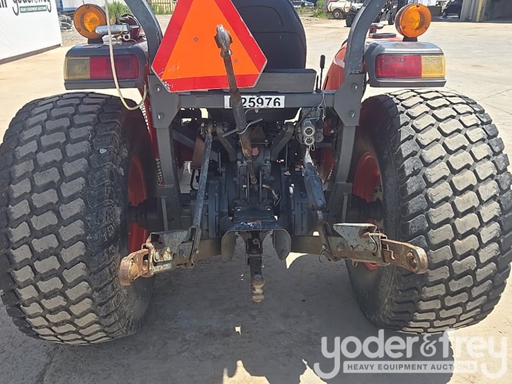 2016-kubota-mx5200d-image-22