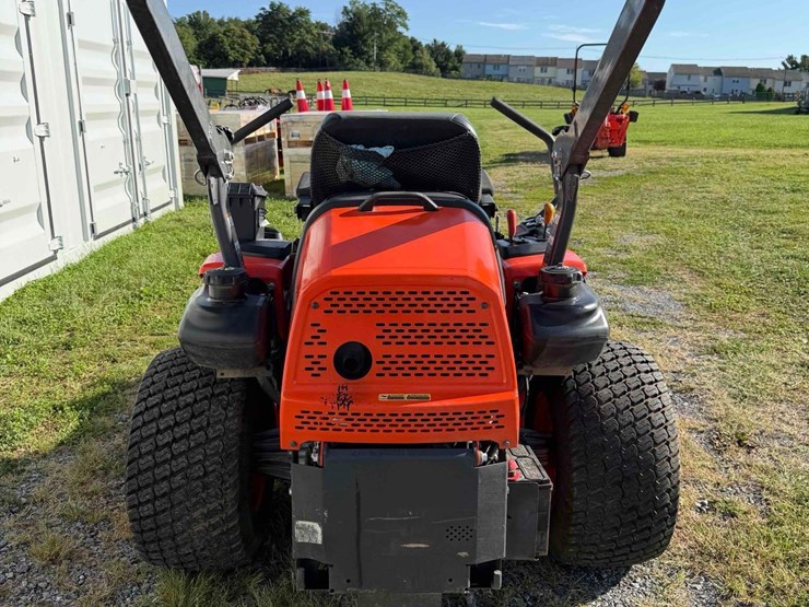 kubota-zd323-image-5