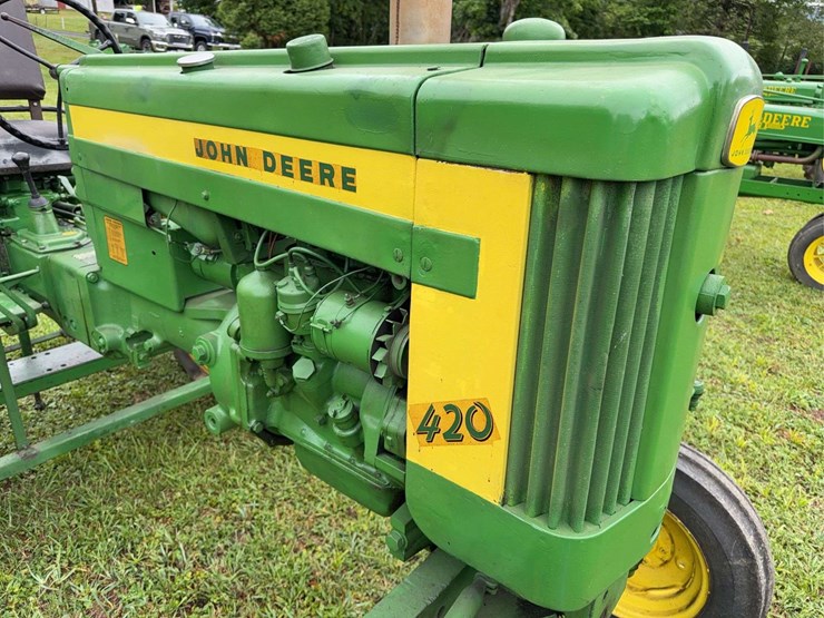 1957-john-deere-420-image-11