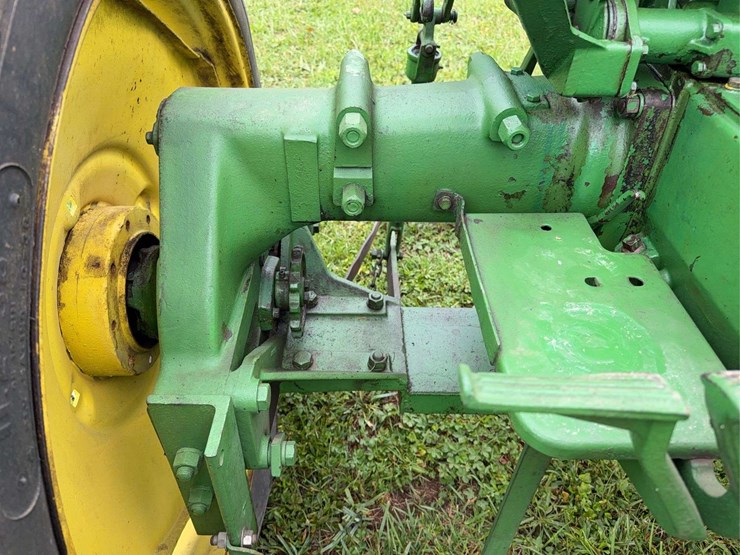 1957-john-deere-420-image-33