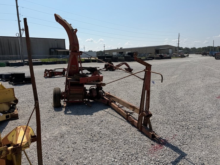 new-holland-717-image-13