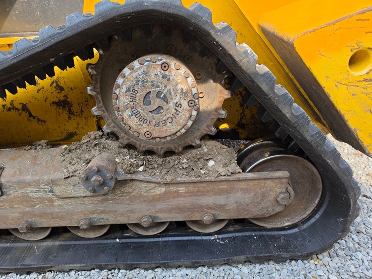 2021-new-holland-c362-image-18