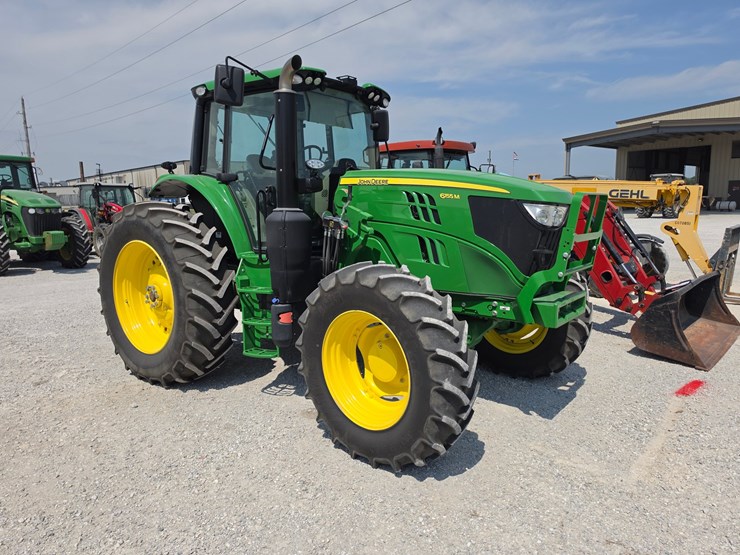 2023-john-deere-6155m-image-1