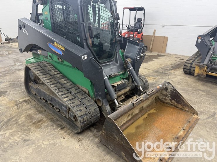 2018-deere-331g-image-3