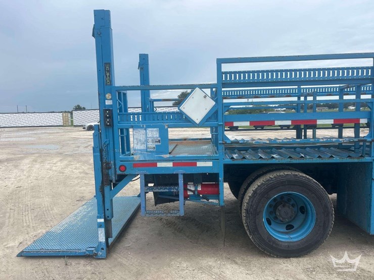 2019-ford-f750-image-23