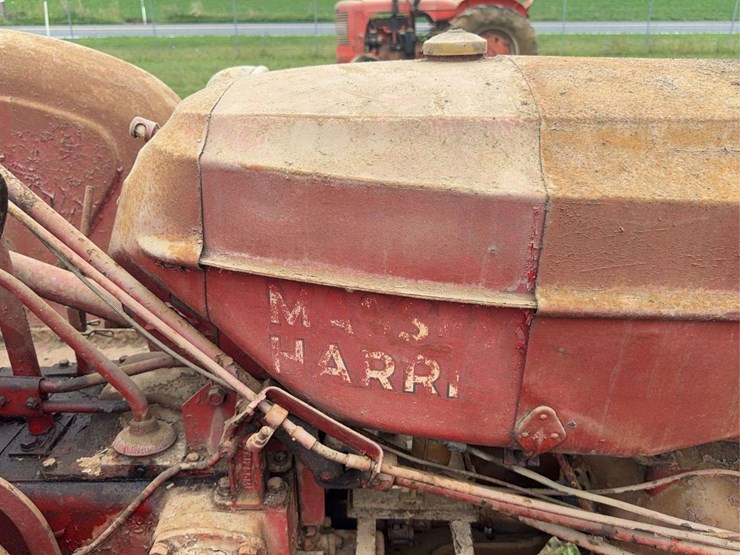 massey-ferguson-30-image-25
