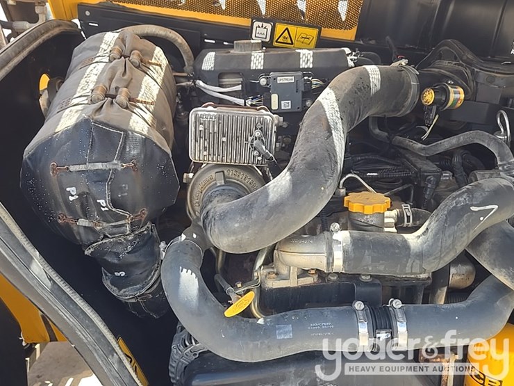 2019-jcb-510-56-image-34
