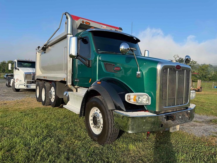 2016-peterbilt-567-image-1