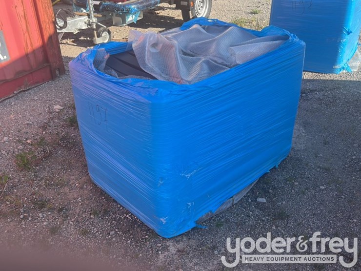 unused-2026-am---tank-116-gallon-diesel-tank-c/w-electric-pump,-manual-nozzle-image-2