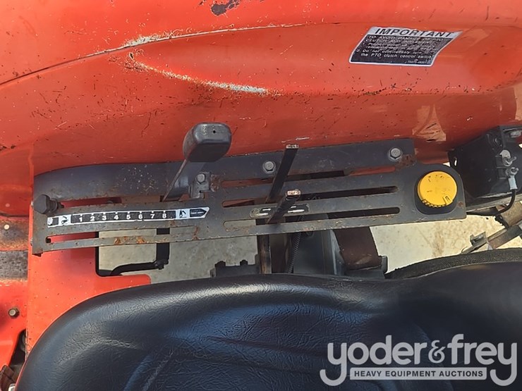 2016-kubota-mx5200d-image-43