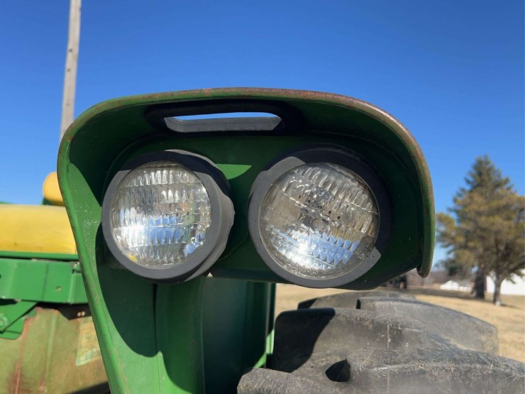 john-deere-720-image-52