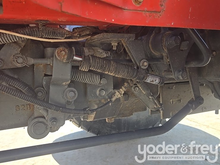 2016-kubota-mx5200d-image-19
