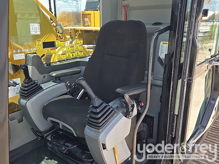 2017-caterpillar-336fl-image-66