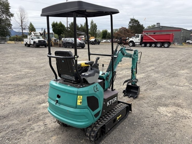 2026-cfg-kt13r-mini-hydraulic-excavator-image-4