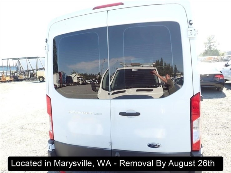2016-ford-transit-image-19