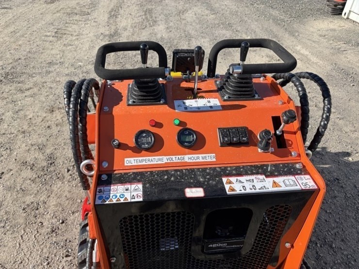 2026-future-ft36c-mini-compact-track-loader-image-15