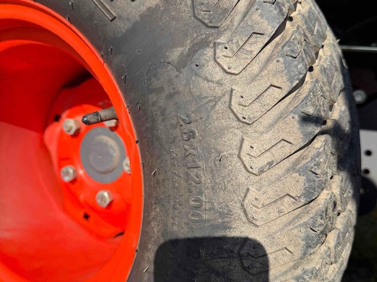 kubota-zd323-image-11
