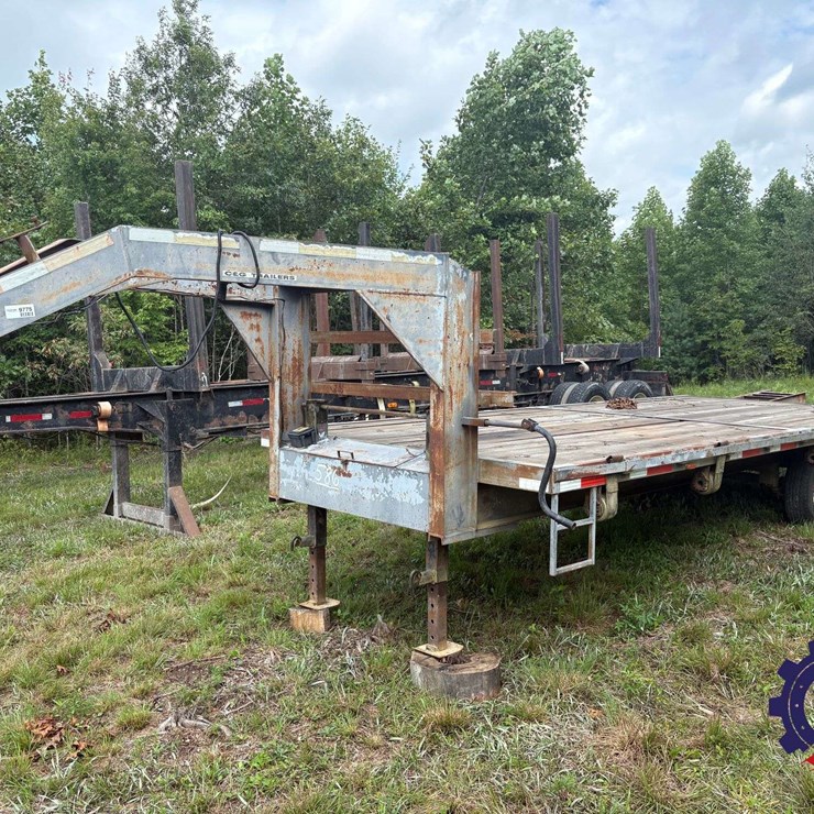 T/A 25’ Gooseneck Trailer