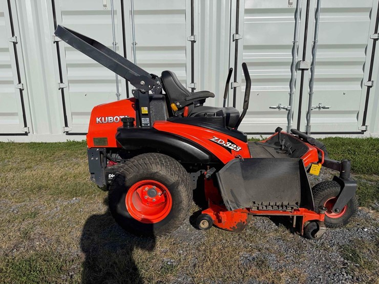 kubota-zd323-image-7