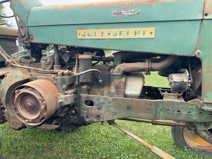 john-deere-730-image-24