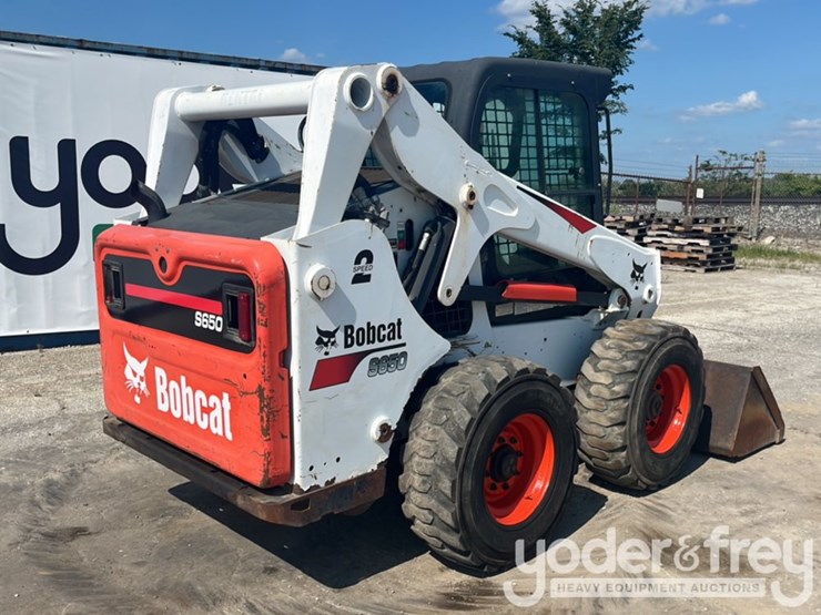 2017-bobcat-s650-image-6