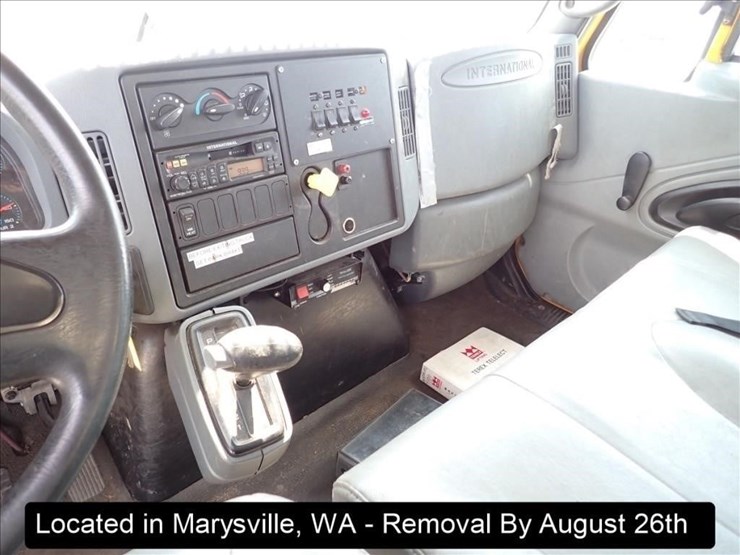 2002-international-durastar-4300-image-15