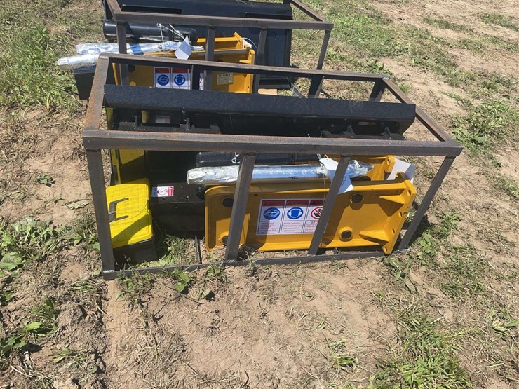 agt-skid-steer-hydraulic-hammer-image-1