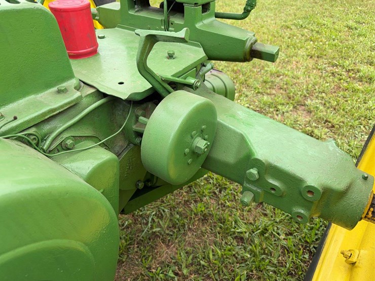 john-deere-model-b-image-37