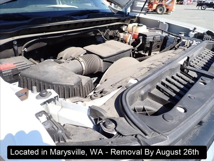 2022-chevrolet-3500-image-23
