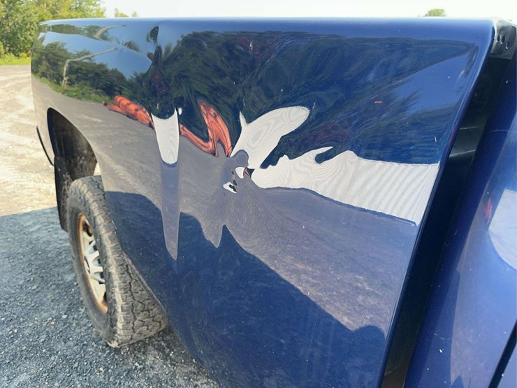 2013-chevrolet-silverado-2500hd-image-16
