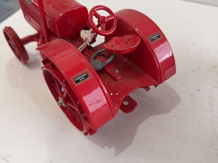 scale-models-mccormick-deering-22-36-h.p-tractor,-die-cast-metal,-1/16-scale-image-3