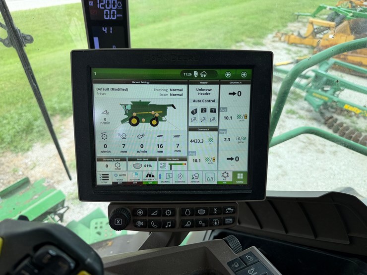 2019-john-deere-s770-image-14