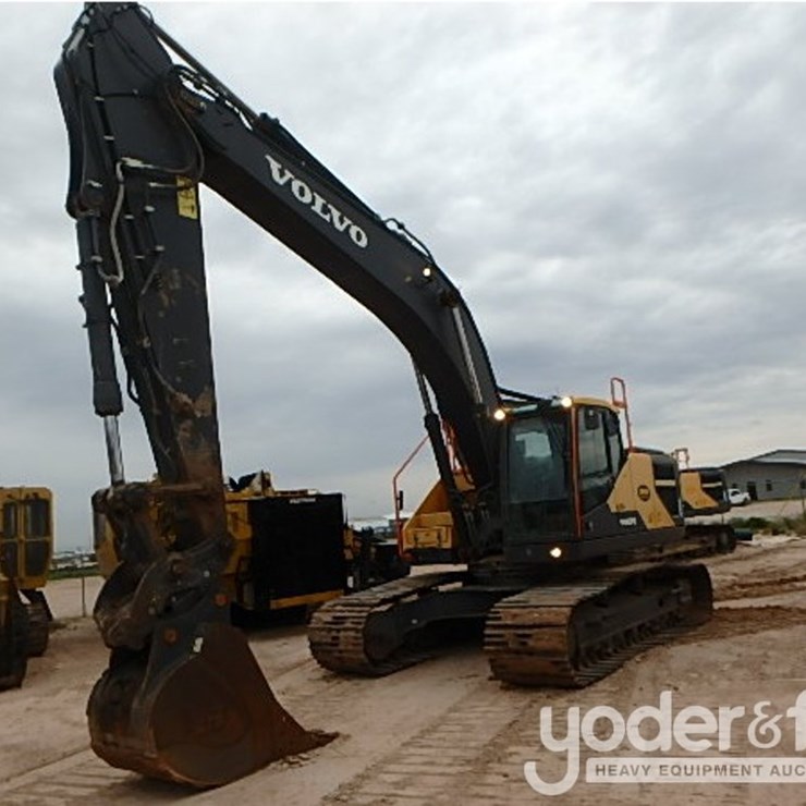 2020 VOLVO EC300EL
