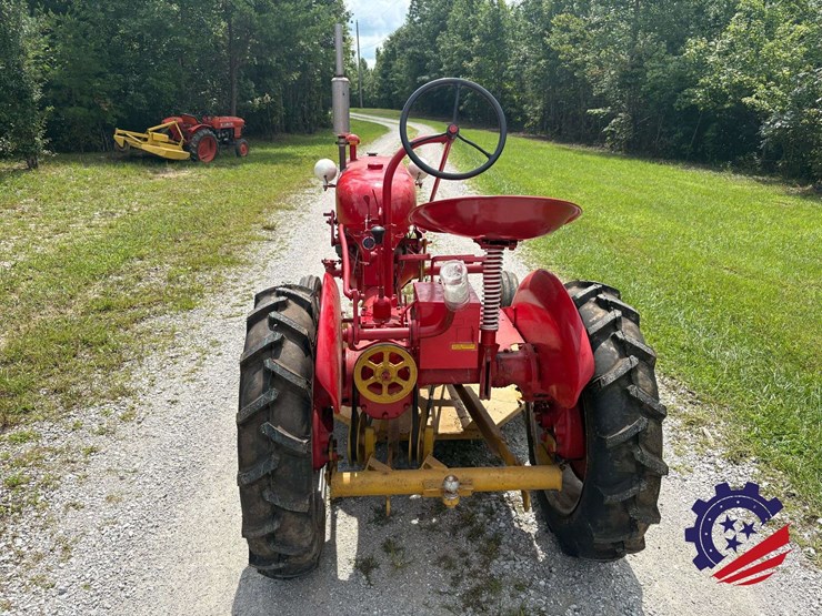 mccormick-farmall-cub-farm-tractor-image-4